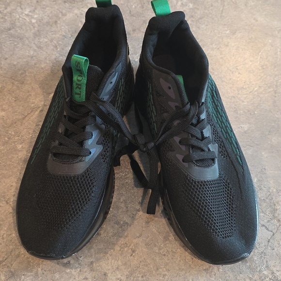 Source Unknown Other - (J4) Mens Black and Green Sport Sneakers Unknown Name Sz 12
